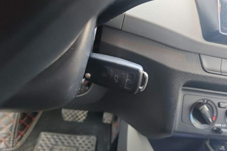 Used Skoda Fabia 2016 1.4L Automatic Car Enjoy Edition Vehicle Key