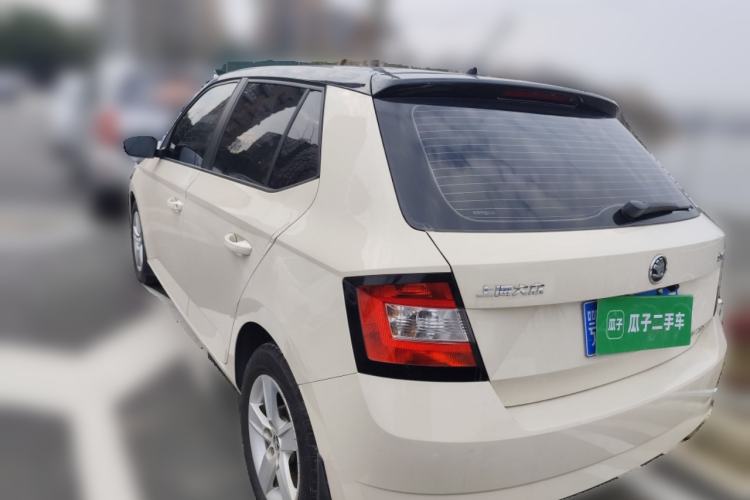 Used Skoda Fabia 2016 1.4L Automatic Car Enjoy Edition Rear Left 45 Deg