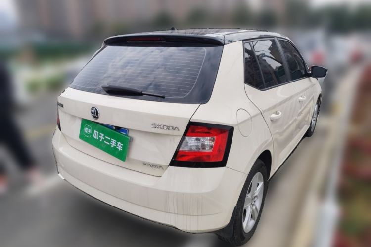 Used Skoda Fabia 2016 1.4L Automatic Car Enjoy Edition Rear Right 45 Deg