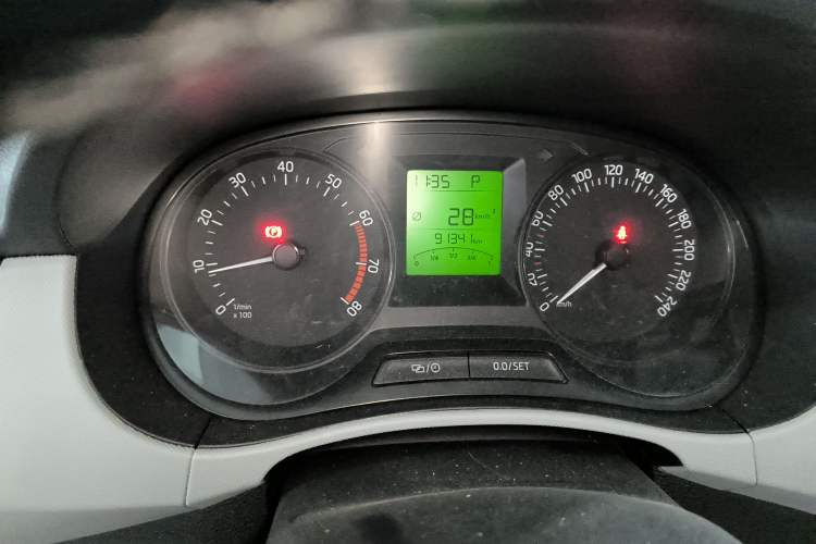 Used Skoda Fabia 2016 1.4L Automatic Car Enjoy Edition Instrument Cluster