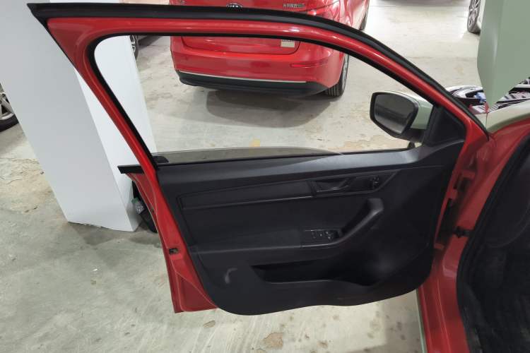 Used Skoda Fabia 2016 1.4L Automatic Car Enjoy Edition Interior 7