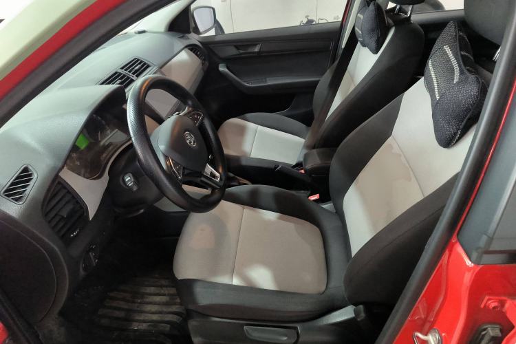 Used Skoda Fabia 2016 1.4L Automatic Car Enjoy Edition Left Front Seat