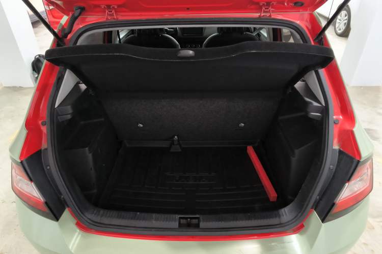 Used Skoda Fabia 2016 1.4L Automatic Car Enjoy Edition Trunk