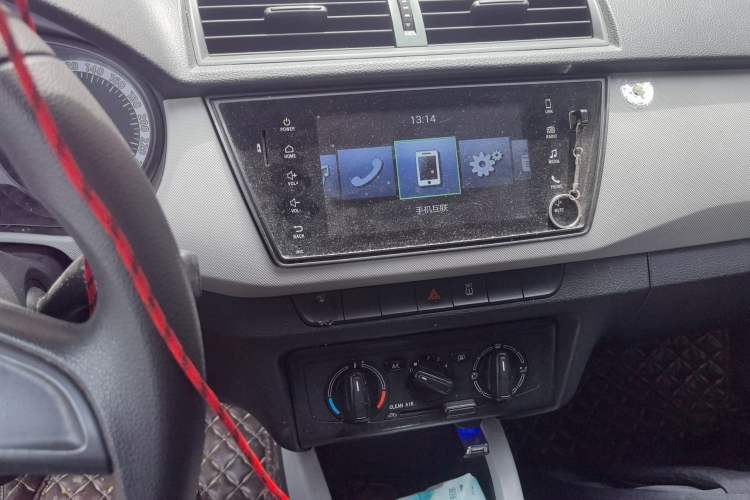 Used Skoda Fabia 2016 1.4L Automatic Car Enjoy Edition Audio And AC Panel