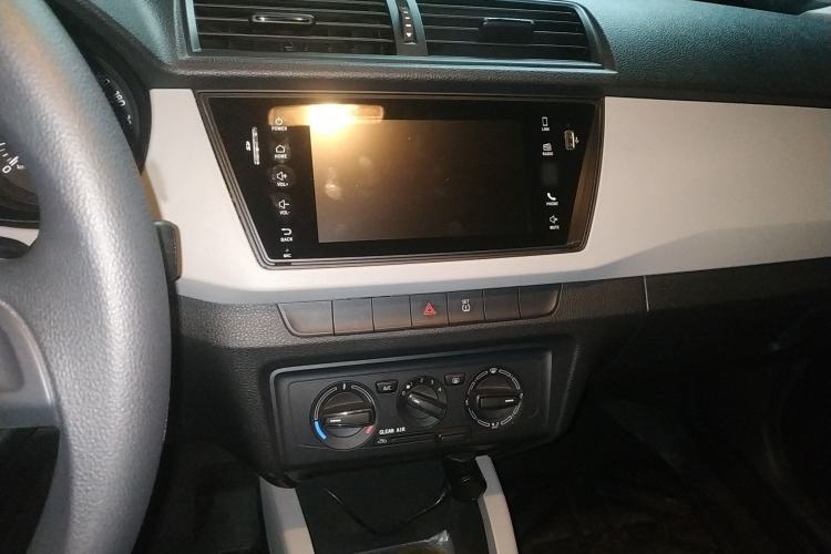 Used Skoda Fabia 2016 1.4L Automatic Car Enjoy Edition Audio And AC Panel