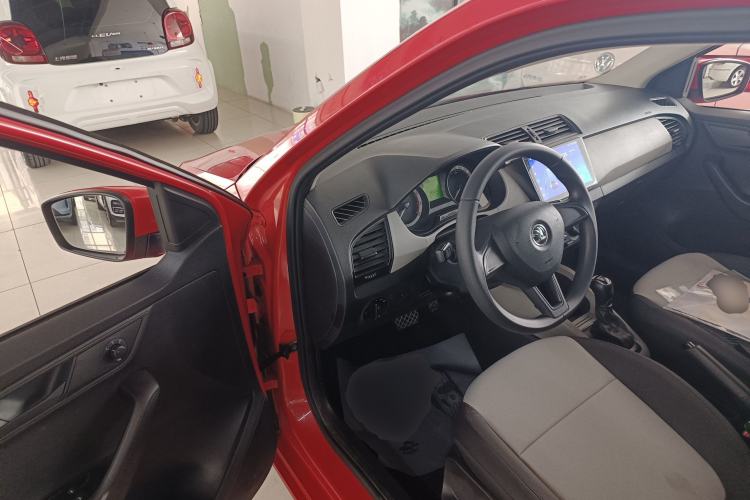Used Skoda Fabia 2016 1.4L Automatic Car Enjoy Edition Driver Seat