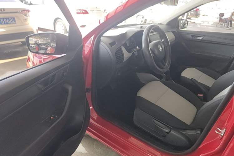 Used Skoda Fabia 2016 1.4L Automatic Car Enjoy Edition Driver Seat