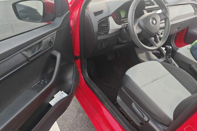 Used Skoda Fabia 2016 1.4L Automatic Car Enjoy Edition Driver Seat