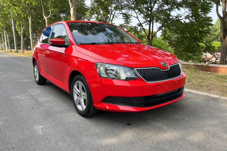 Used Skoda Fabia 2016 1.4L Automatic Car Enjoy Edition Exterior 1