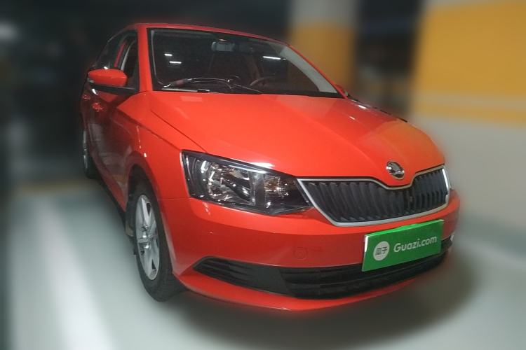 Used Skoda Fabia 2016 1.4L Automatic Car Enjoy Edition Exterior 2