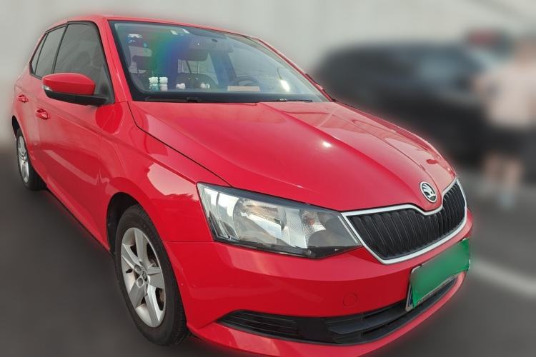 Used Skoda Fabia 2016 1.4L Automatic Car Enjoy Edition Front Right 45 Deg