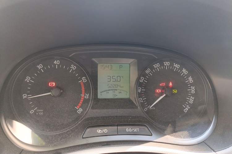 Used Skoda Fabia 2016 1.4L Automatic Car Enjoy Edition Instrument Cluster