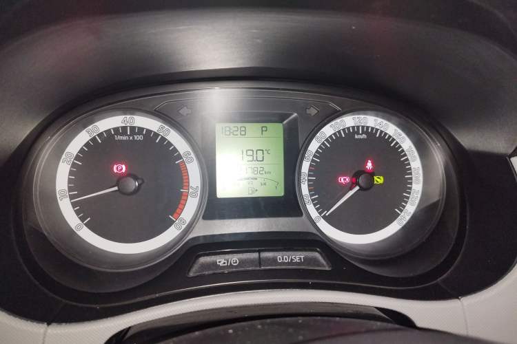 Used Skoda Fabia 2016 1.4L Automatic Car Enjoy Edition Instrument Cluster