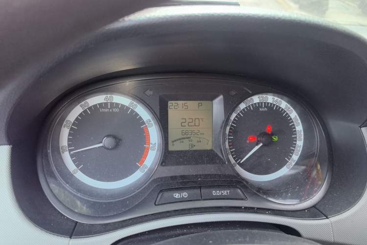 Used Skoda Fabia 2016 1.4L Automatic Car Enjoy Edition Instrument Cluster
