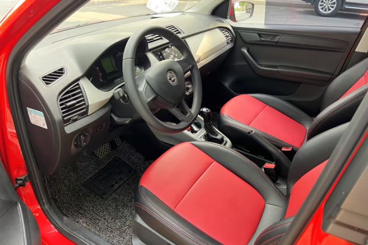 Used Skoda Fabia 2016 1.4L Automatic Car Enjoy Edition Interior 2