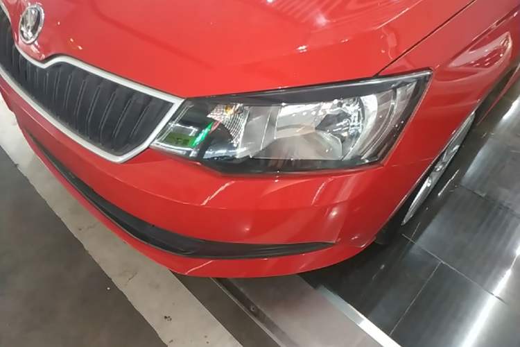 Used Skoda Fabia 2016 1.4L Automatic Car Enjoy Edition Left Front Headlight