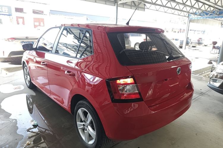 Used Skoda Fabia 2016 1.4L Automatic Car Enjoy Edition Rear Left 45 Deg