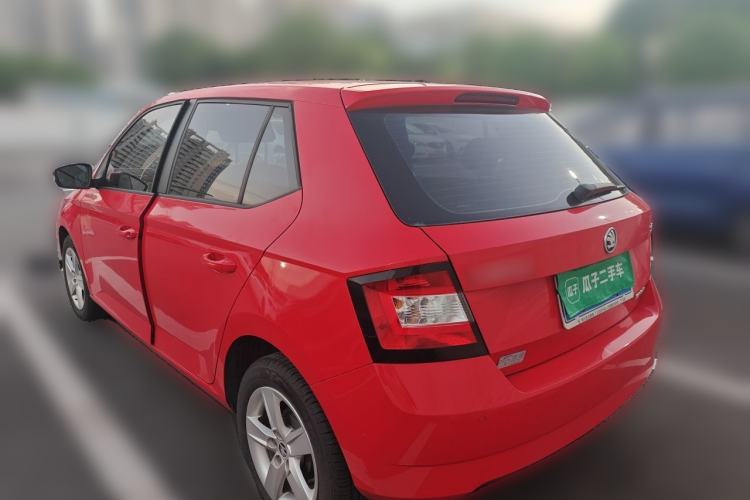 Used Skoda Fabia 2016 1.4L Automatic Car Enjoy Edition Rear Left 45 Deg