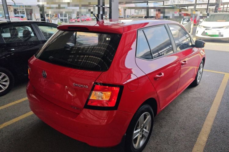 Used Skoda Fabia 2016 1.4L Automatic Car Enjoy Edition Rear Right 45 Deg