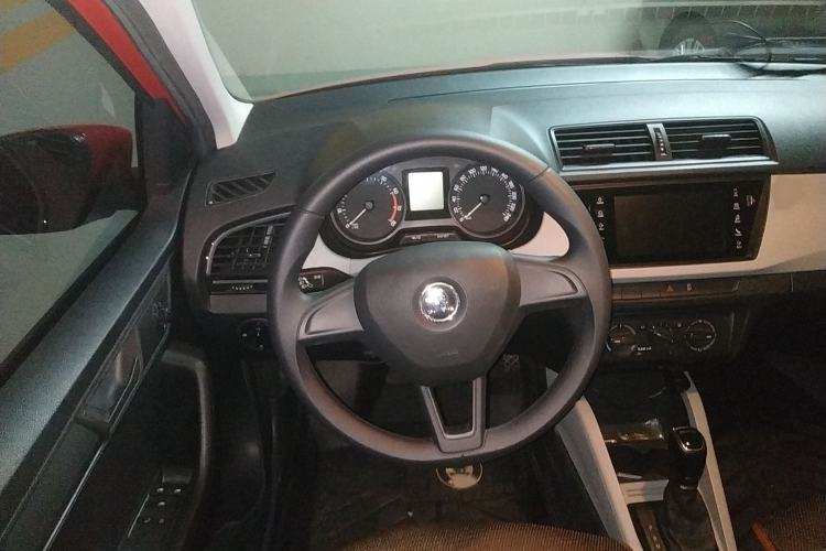 Used Skoda Fabia 2016 1.4L Automatic Car Enjoy Edition Steering Wheel
