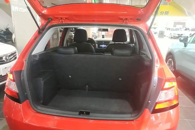 Used Skoda Fabia 2016 1.4L Automatic Car Enjoy Edition Trunk