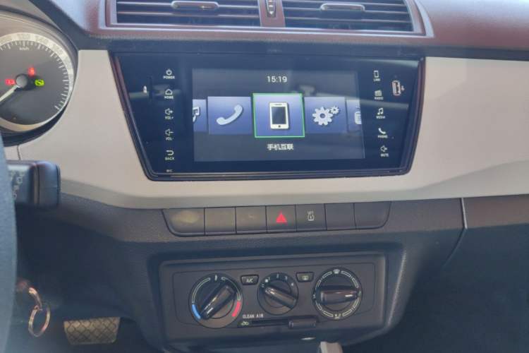 Used Skoda Fabia 2016 1.4L Automatic Car Enjoy Edition Audio And AC Panel