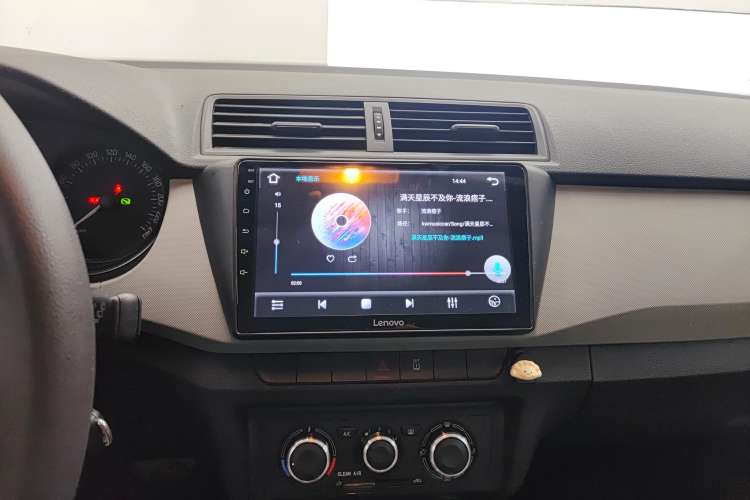 Used Skoda Fabia 2016 1.4L Automatic Car Enjoy Edition Audio And AC Panel