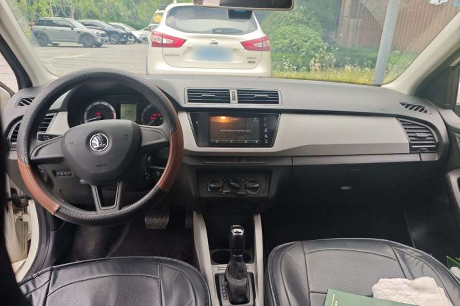 Used Skoda Fabia 2016 1.4L Automatic Car Enjoy Edition Center Console