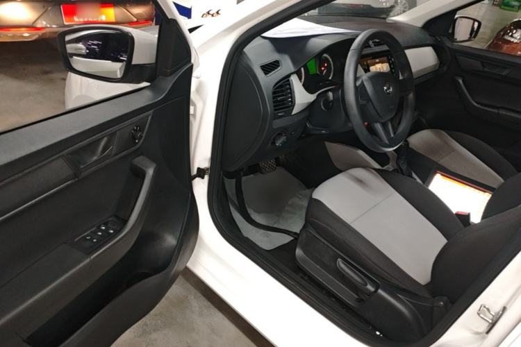 Used Skoda Fabia 2016 1.4L Automatic Car Enjoy Edition Driver Seat