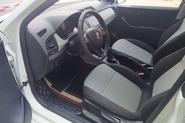 Used Skoda Fabia 2016 1.4L Automatic Car Enjoy Edition Driver Seat