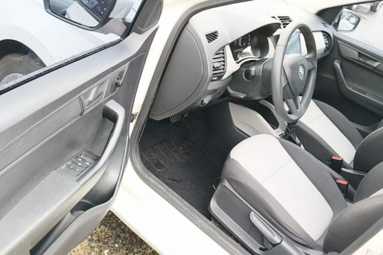 Used Skoda Fabia 2016 1.4L Automatic Car Enjoy Edition Driver Seat