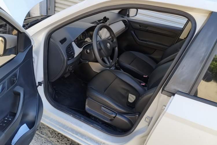 Used Skoda Fabia 2016 1.4L Automatic Car Enjoy Edition Driver Seat