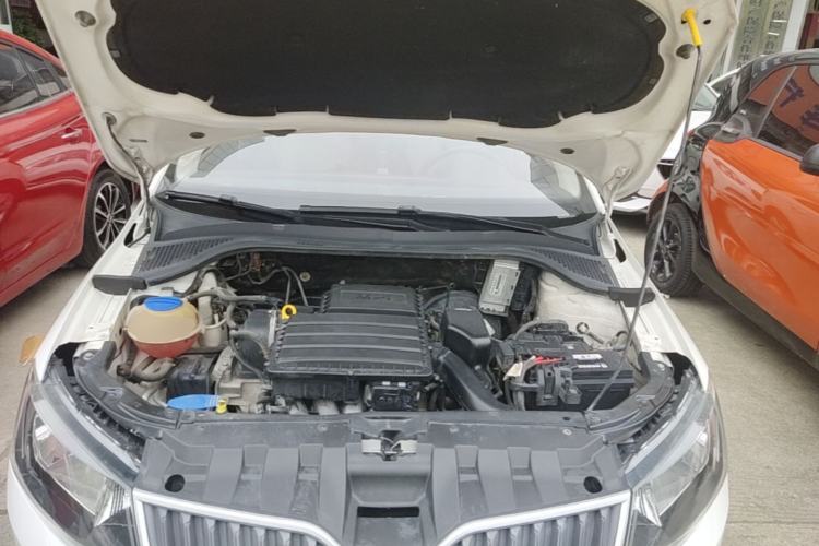 Used Skoda Fabia 2016 1.4L Automatic Car Enjoy Edition Engine Bay