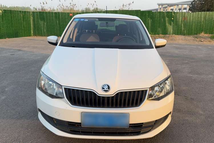 Used Skoda Fabia 2016 1.4L Automatic Car Enjoy Edition Exterior 1