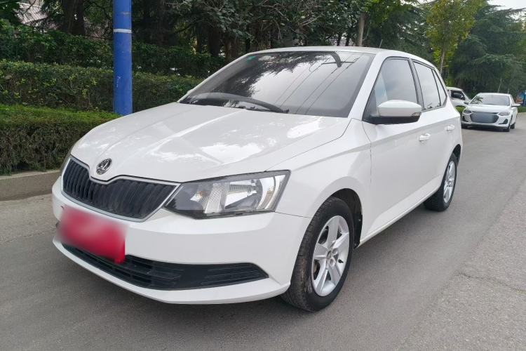 Used Skoda Fabia 2016 1.4L Automatic Car Enjoy Edition Exterior 1