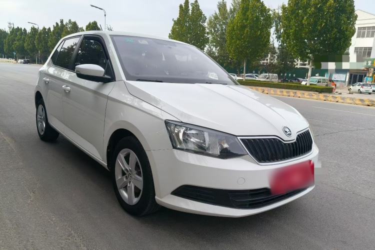 Used Skoda Fabia 2016 1.4L Automatic Car Enjoy Edition Exterior 5