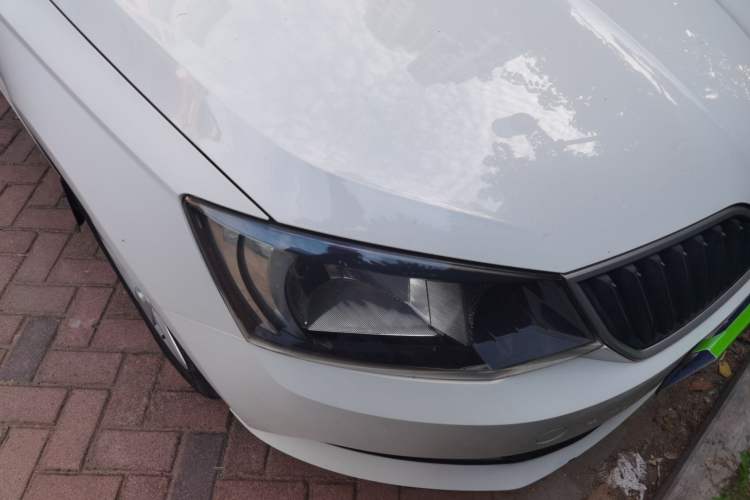 Used Skoda Fabia 2016 1.4L Automatic Car Enjoy Edition Exterior 6