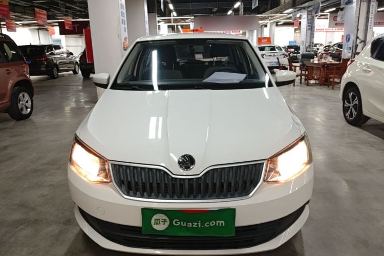 Used Skoda Fabia 2016 1.4L Automatic Car Enjoy Edition Front