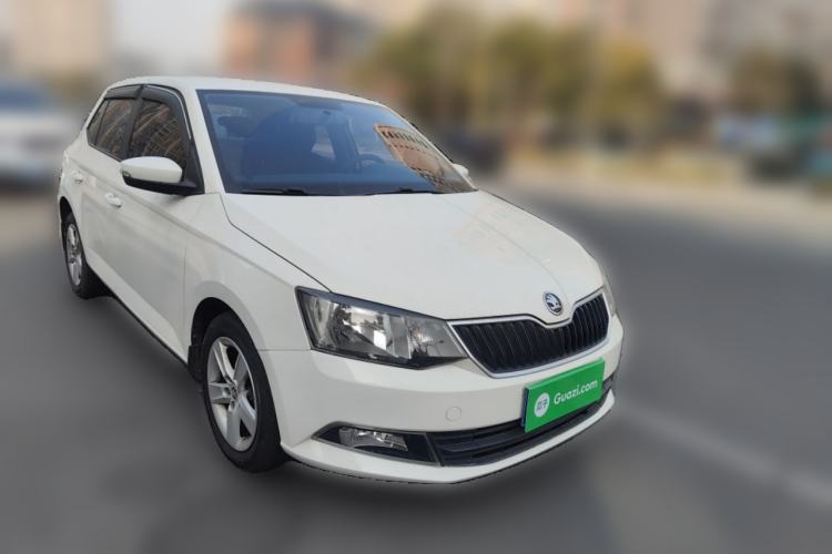 Used Skoda Fabia 2016 1.4L Automatic Car Enjoy Edition Front Right 45 Deg