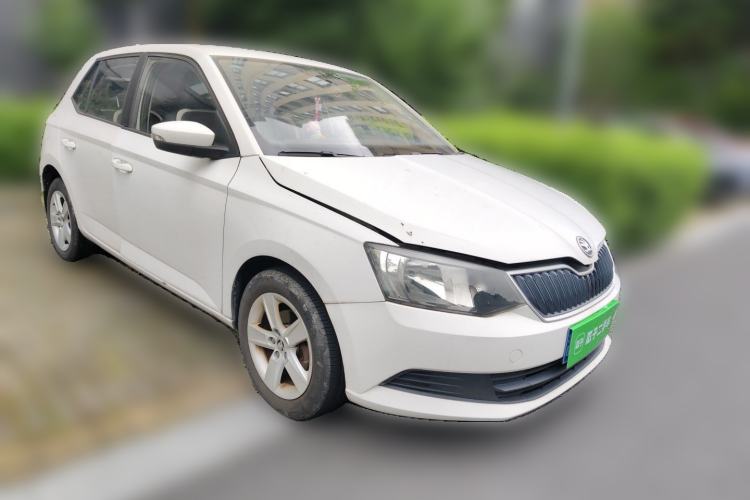 Used Skoda Fabia 2016 1.4L Automatic Car Enjoy Edition Front Right 45 Deg