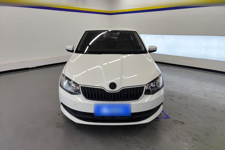 Used Skoda Fabia 2016 1.4L Automatic Car Enjoy Edition Front