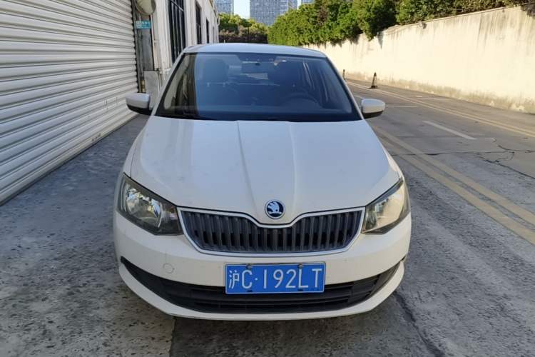 Used Skoda Fabia 2016 1.4L Automatic Car Enjoy Edition Front