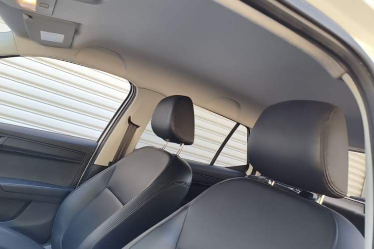 Used Skoda Fabia 2016 1.4L Automatic Car Enjoy Edition Headliner