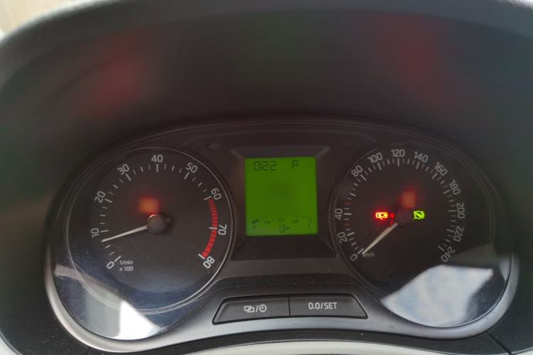 Used Skoda Fabia 2016 1.4L Automatic Car Enjoy Edition Instrument Cluster