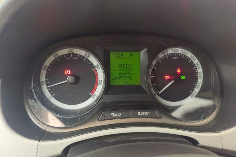 Used Skoda Fabia 2016 1.4L Automatic Car Enjoy Edition Instrument Cluster