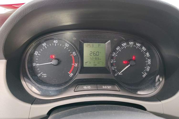 Used Skoda Fabia 2016 1.4L Automatic Car Enjoy Edition Instrument Cluster