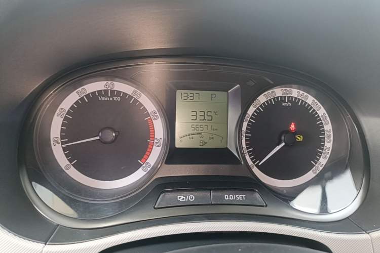 Used Skoda Fabia 2016 1.4L Automatic Car Enjoy Edition Instrument Cluster