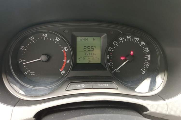 Used Skoda Fabia 2016 1.4L Automatic Car Enjoy Edition Instrument Cluster