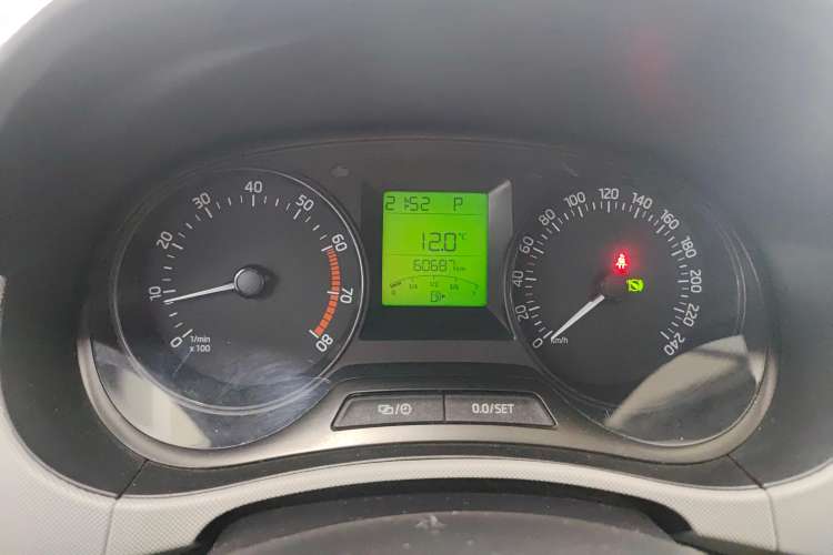Used Skoda Fabia 2016 1.4L Automatic Car Enjoy Edition Instrument Cluster