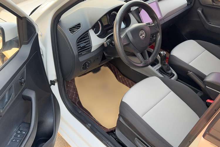 Used Skoda Fabia 2016 1.4L Automatic Car Enjoy Edition Interior 2